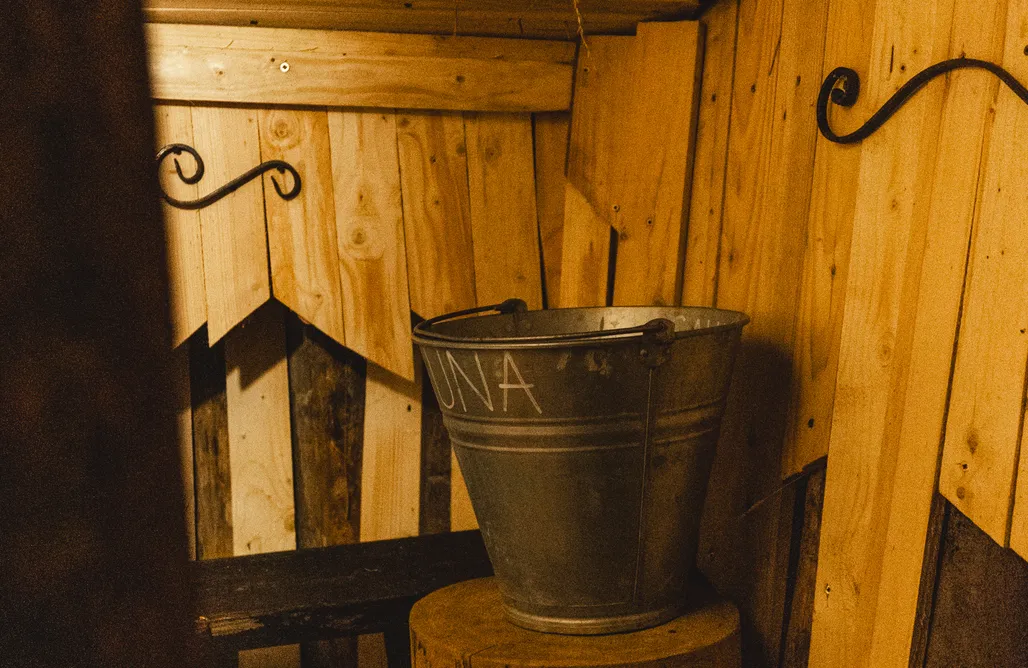 AlohaCamp accommodaties Bukowica Miła - Boswachterij met eco-sauna 1