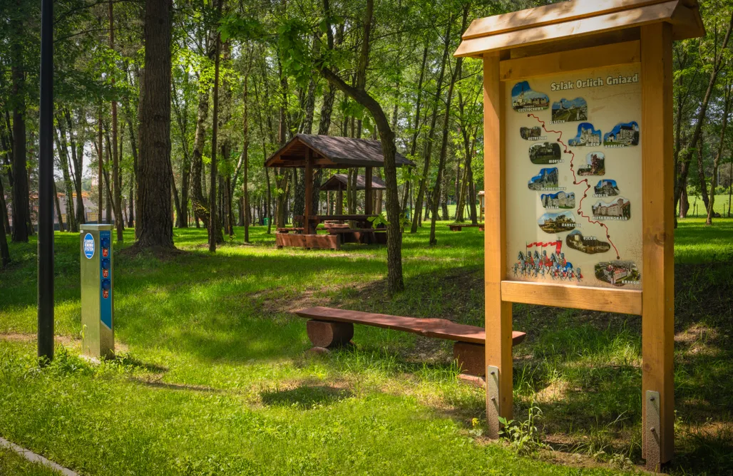 noclegi AlohaCamp Miejsce kamperowe i namiotowe - Osada Zborów Camp & Bed 5