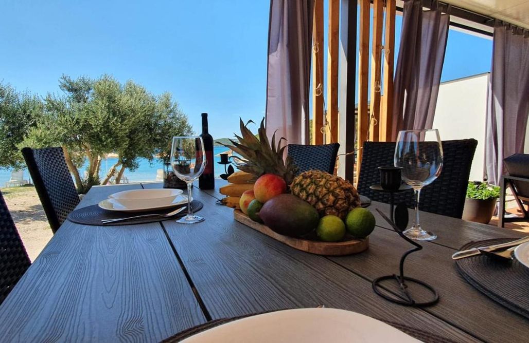 AlohaCamp Bungalov - uz plažu 1