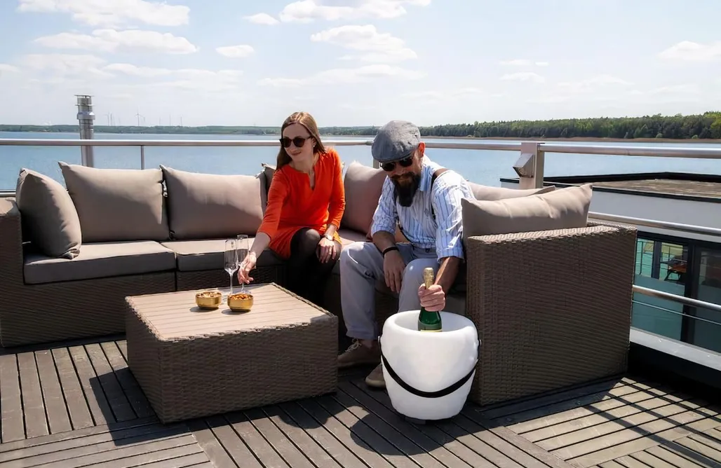 noclegi AlohaCamp Hausboot Queen oder King 4