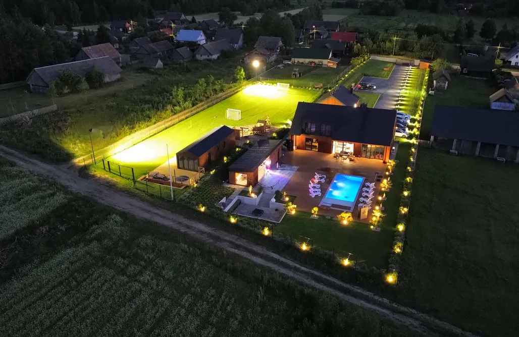 Résidence Wierzchlesie avec Piscine et SPA AlohaCamp