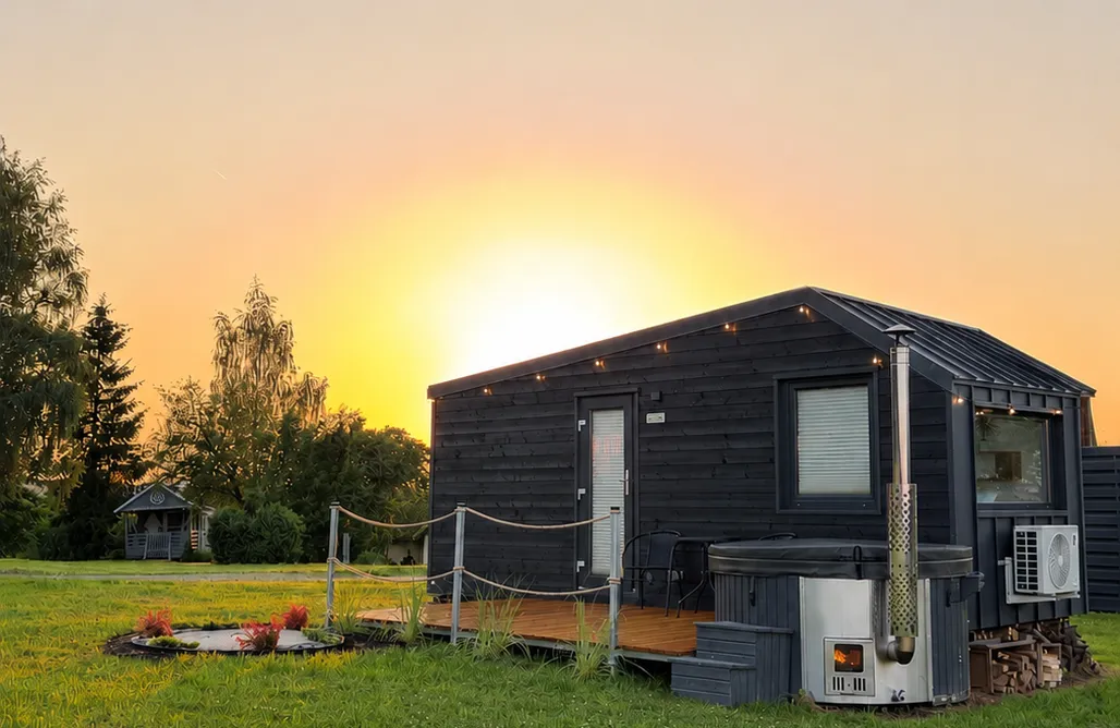 Tiny Camp - domki z jacuzzi i sauną AlohaCamp