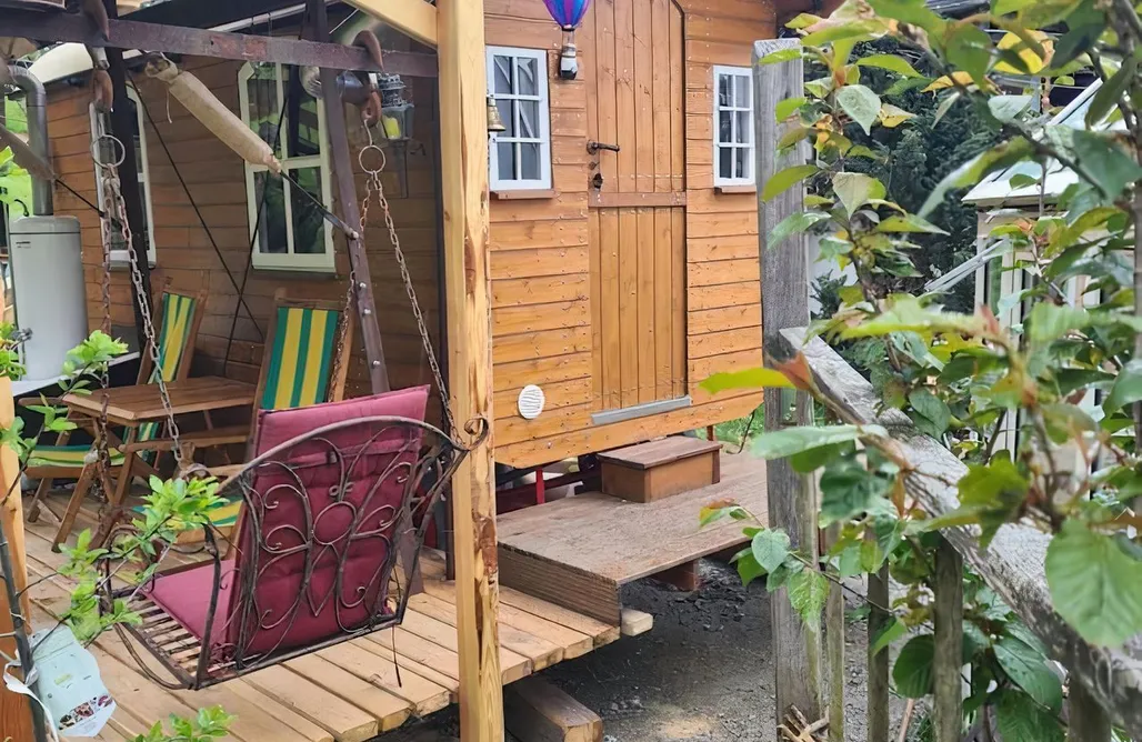 Unterkunft AlohaCamp Schäferwagen mit Dachterrasse an der Pferdekoppel 4