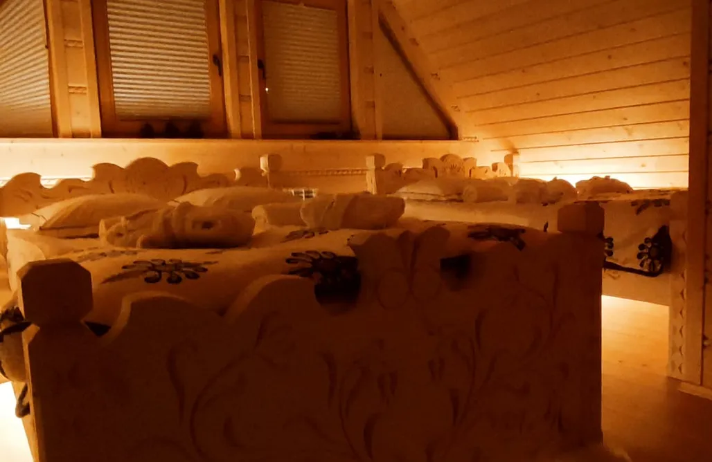 AlohaCamp Wood House I 3