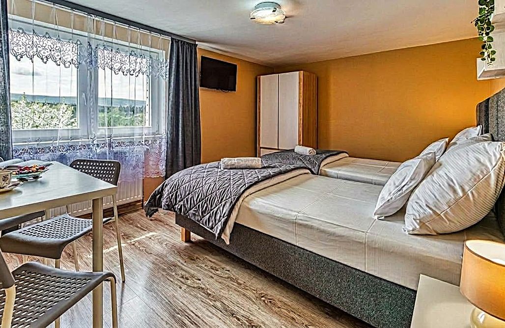 AlohaCamp Apartament z Dwoma Sypialniami i Balkonem 3