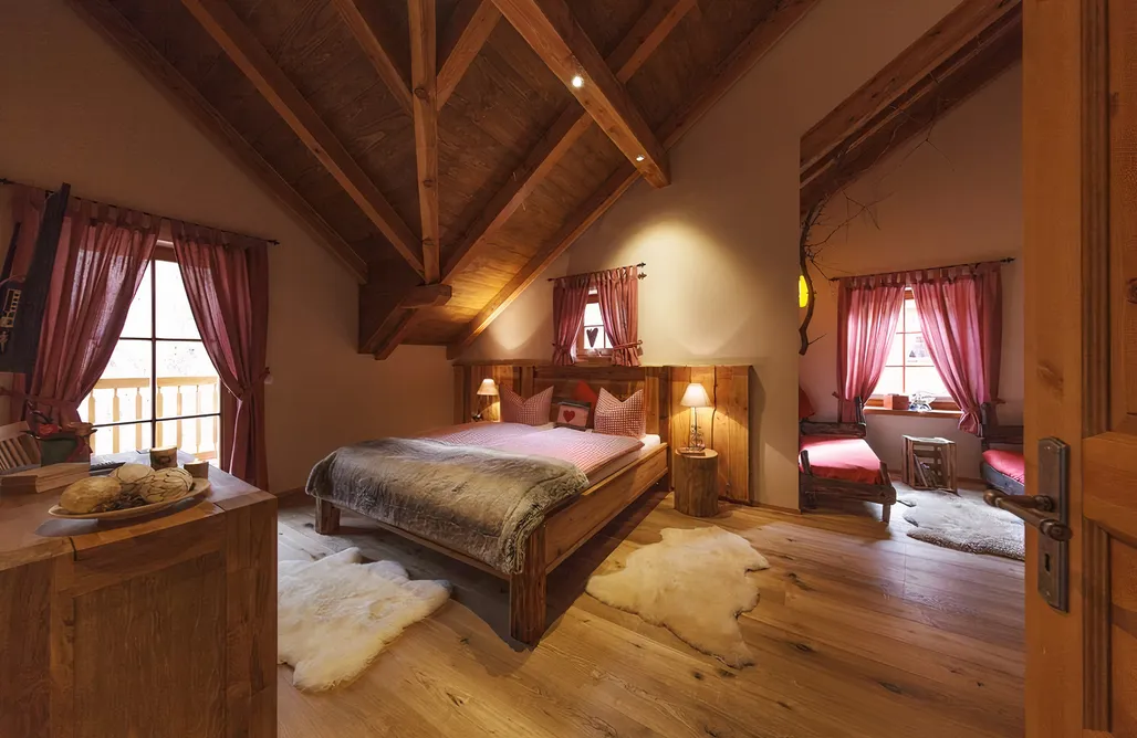 AlohaCamp Ilse Chalet 3