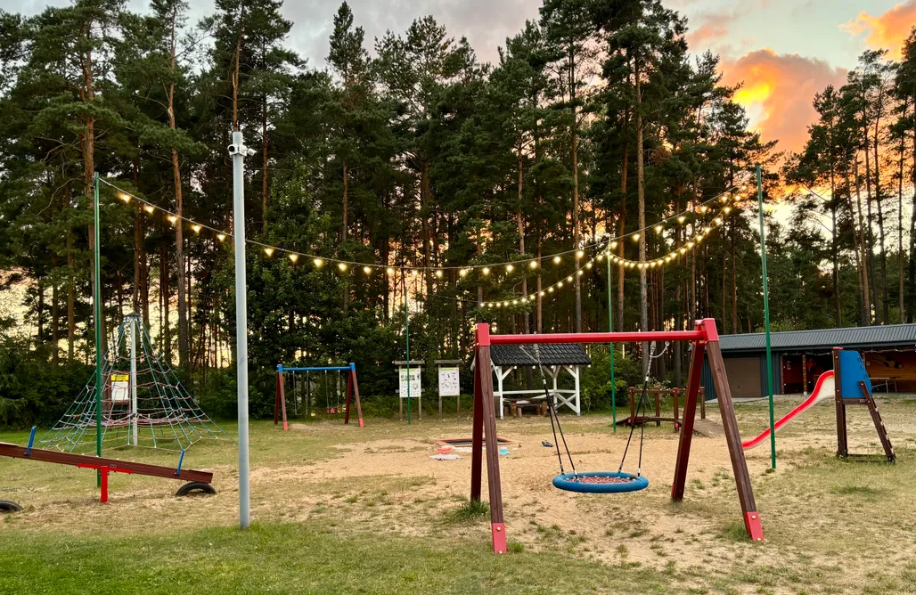 noclegi AlohaCamp U Marcjana - balia i sauna w lasku 5