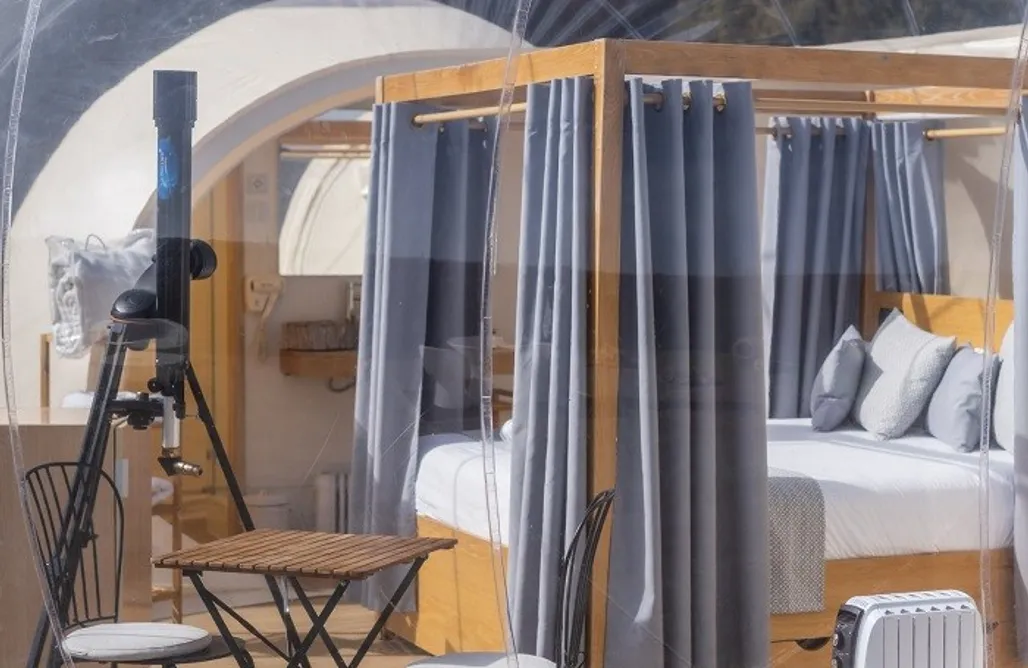 AlohaCamp Newton burbuja baño exterior 3