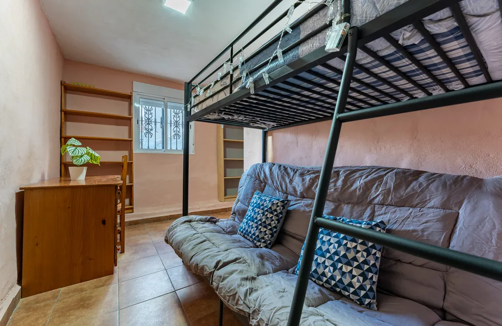 AlohaCamp MalagaSuite Alojamiento Rural Alcaucin 4