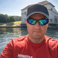 Mariusz hôte Domki nad rozlewiskiem