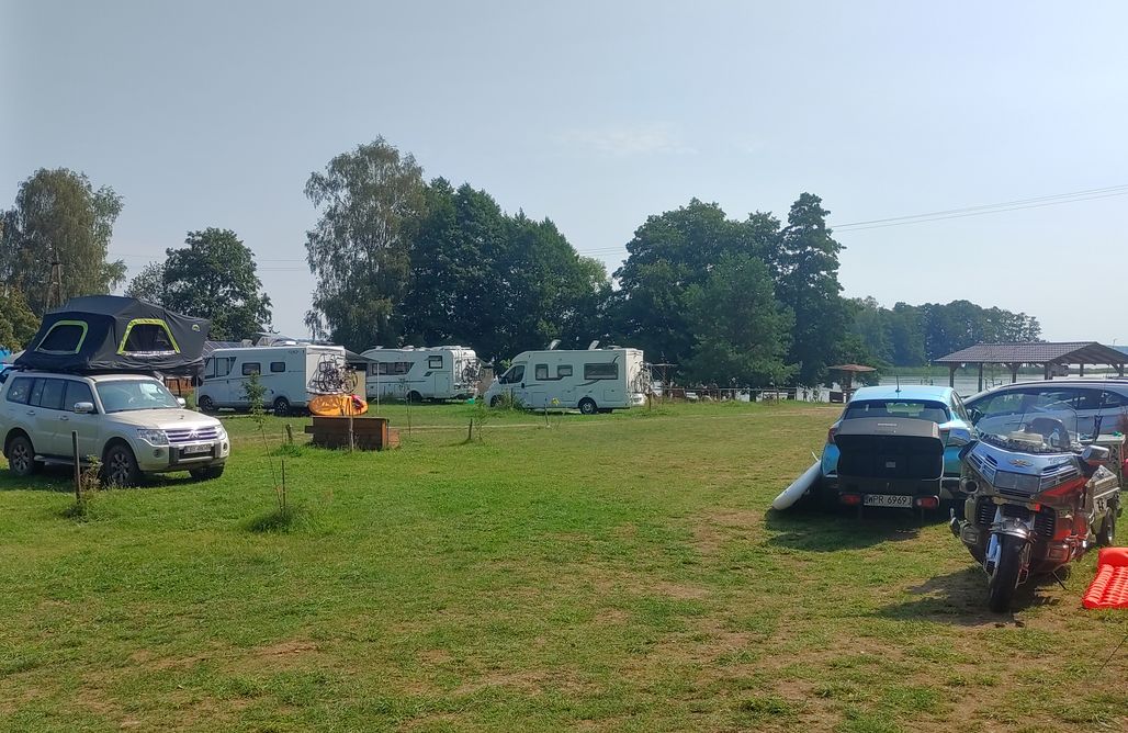AlohaCamp Miejsce dla kamperów 3