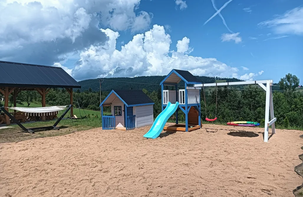 noclegi AlohaCamp Przystanek Modyń 1