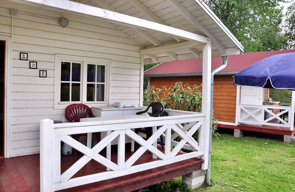 noclegi AlohaCamp Domki drewniane nad brzegiem stawu 5