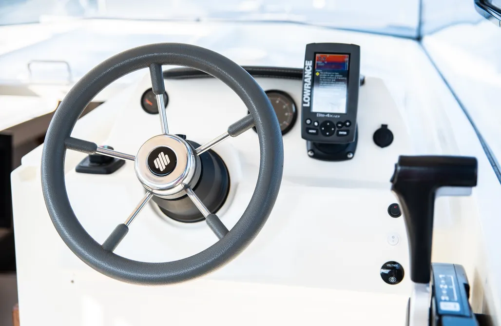 Łódź Nautika 830 Houseboat - jacht motorowy bez patentu AlohaCamp