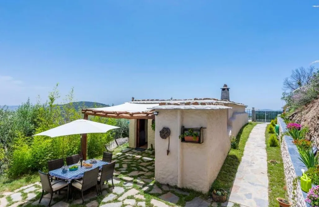 alojamientos AlohaCamp Cortijo Rural El Castaño 2