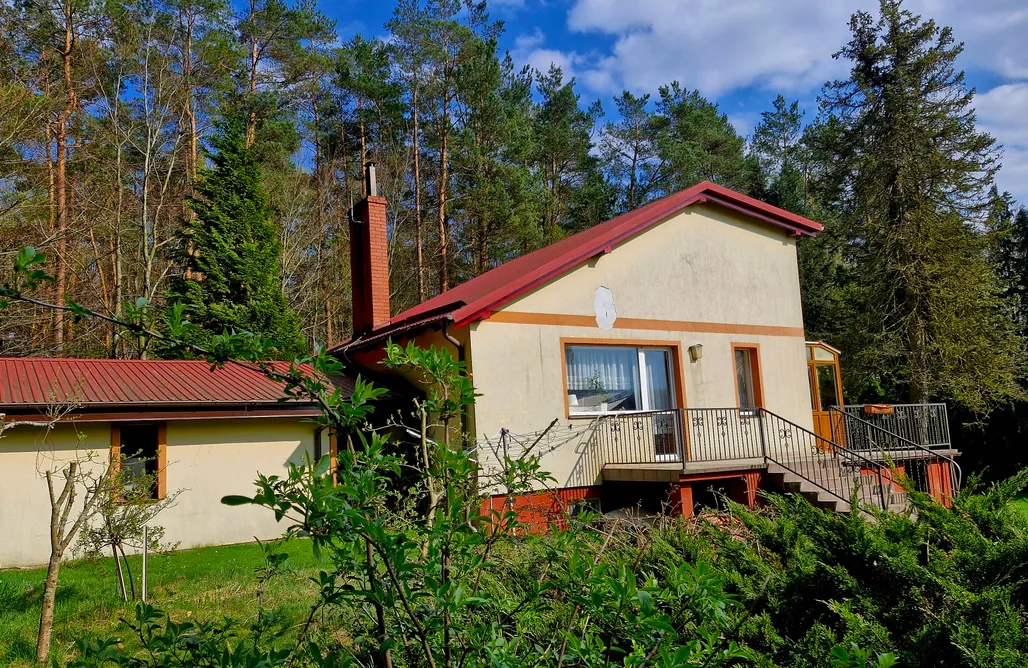 Tanie Noclegi nad Morzem Blisko Plaży Domek na Kaszubach nad jeziorem 3