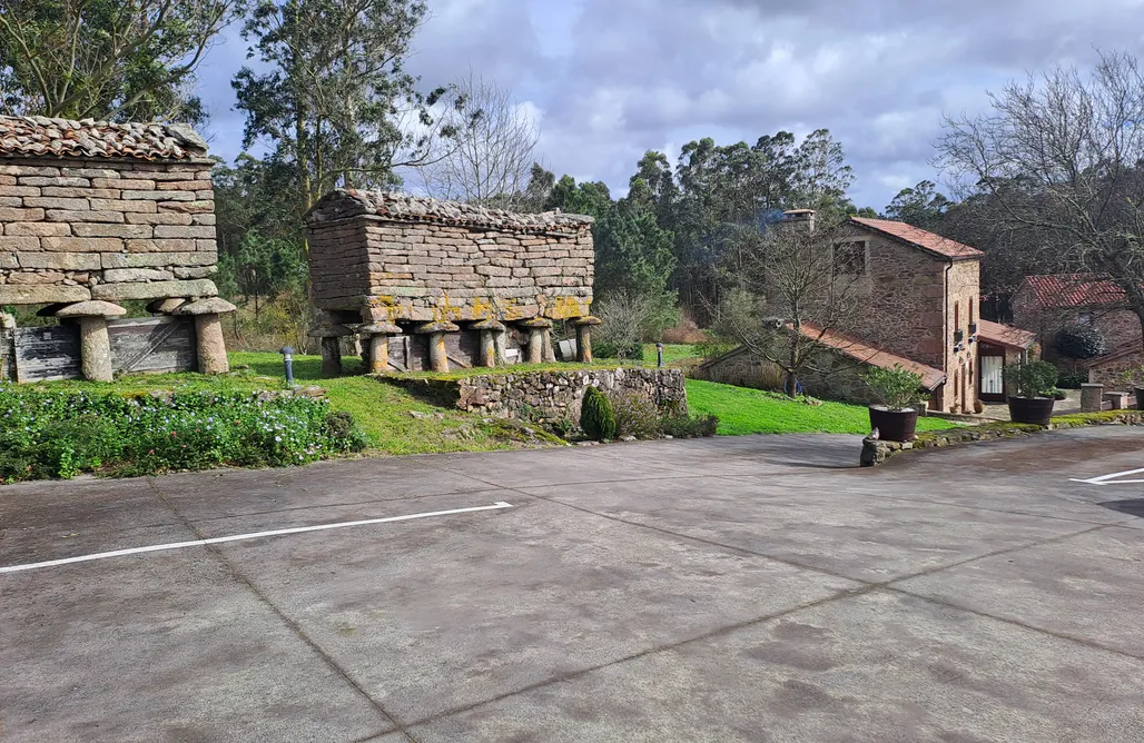 Hotel rústico Lugar do Cotariño AlohaCamp