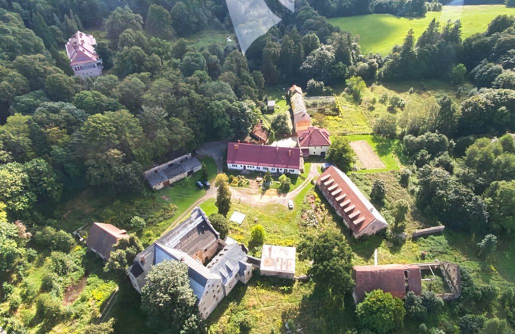 noclegi AlohaCamp Maciejowiec Castle Hill  1