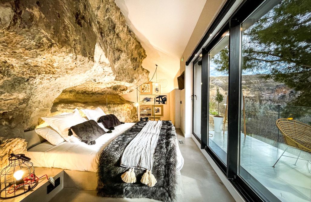 Alojamiento en Navalengua XUQ Lomas de Rovira: The Cave Villas 2