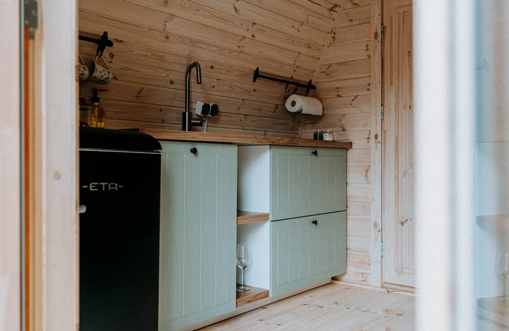 AlohaCamp Tiny House z jacuzzi 4