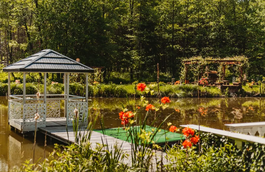 Modryniec noclegi Kopuła Diamond Glamp 1