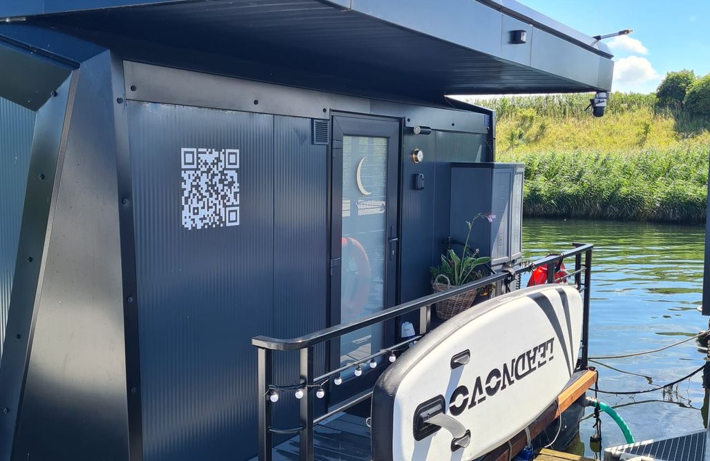 noclegi AlohaCamp Houseboat - Noce na Wiśle 4