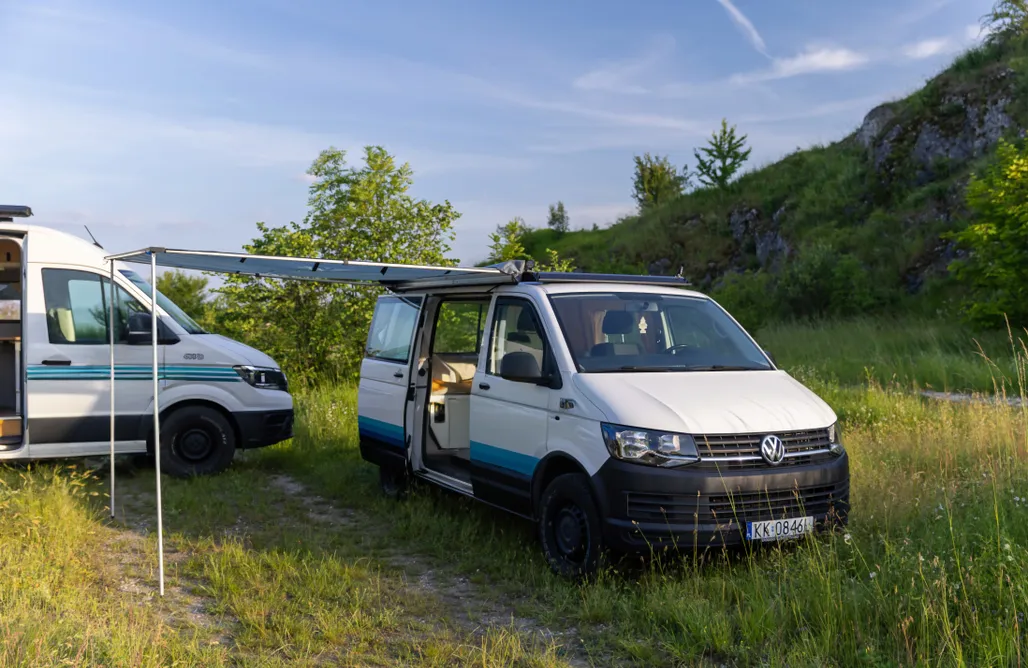 Campervan - Leon AlohaCamp