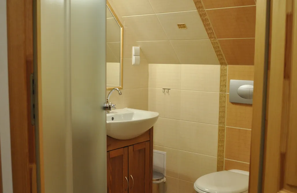 AlohaCamp Pokój czteroosobowy z łazienką nr 3 1