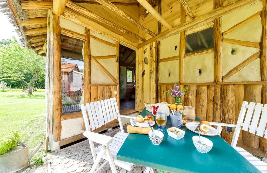 AlohaCamp La cabane en paille 3