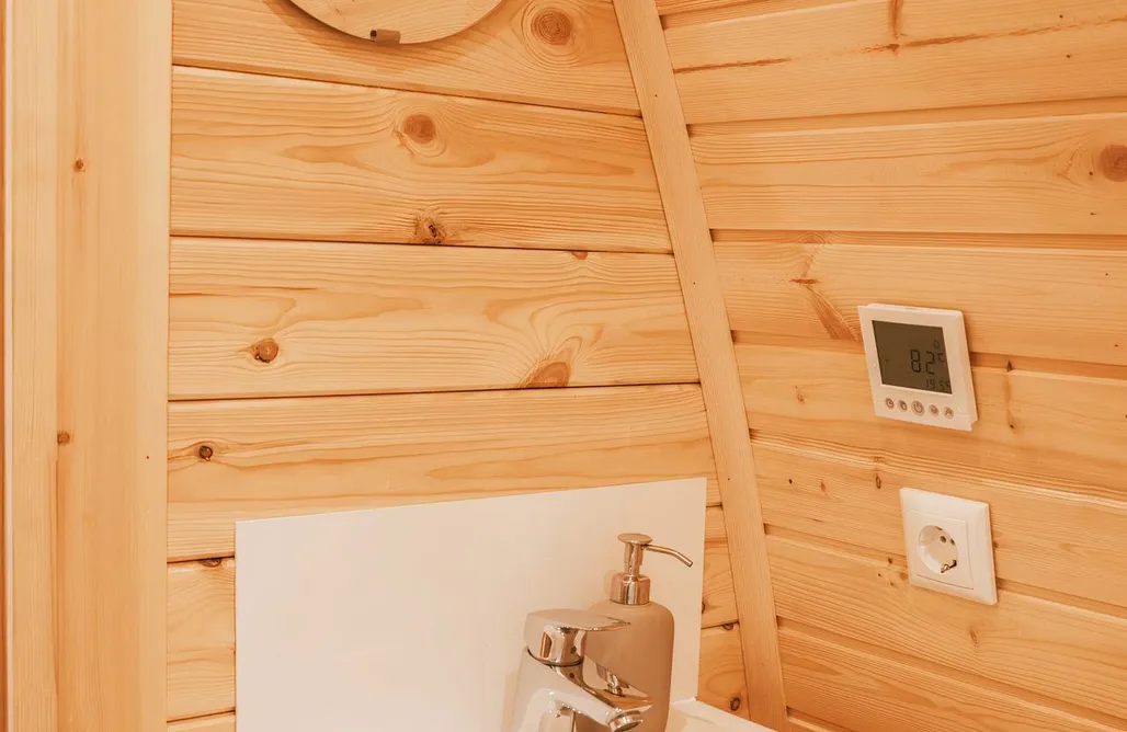 AlohaCamp Superior Chalet 1