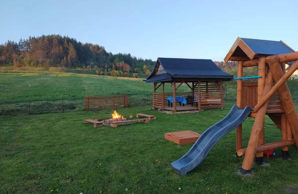 AlohaCamp accommodation Bieszczady Domek u Gołąbków 1