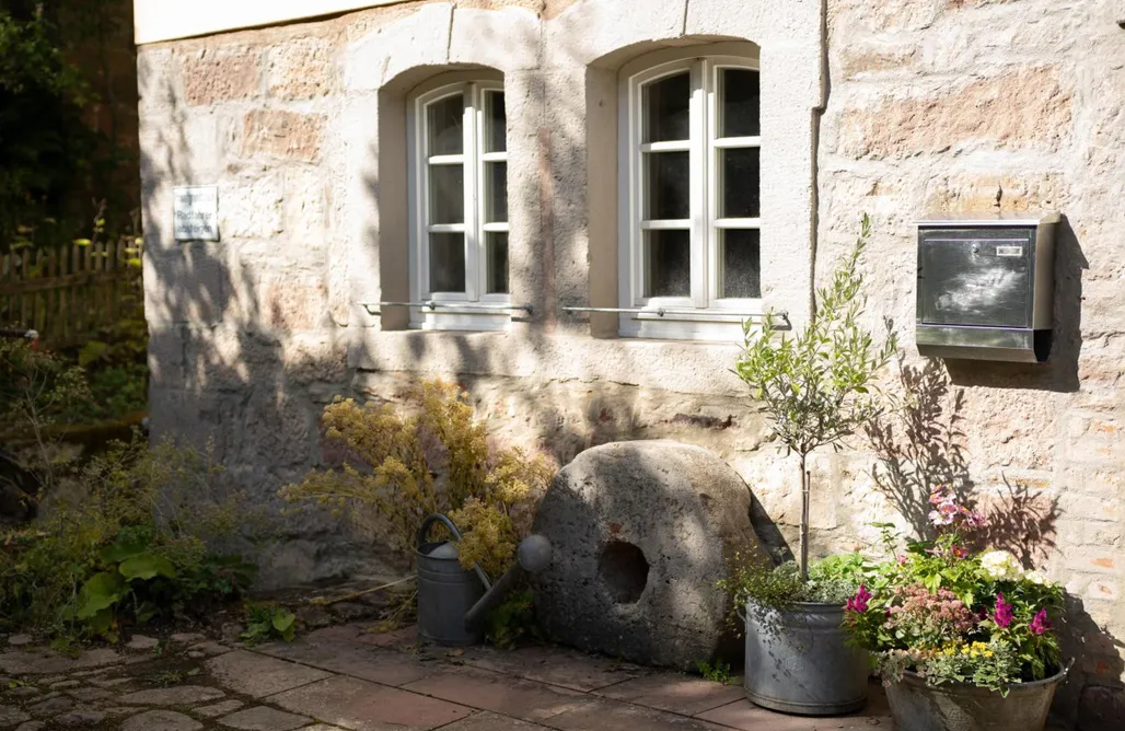Unterkunft AlohaCamp Idyllisches Ferienhaus Reitlesmühl für 8 Personen in der Rhön 5