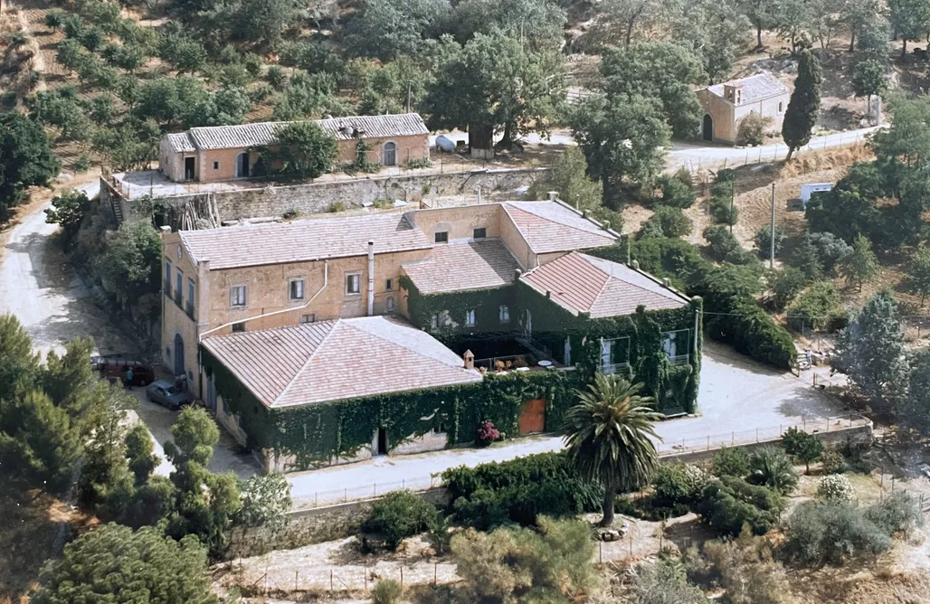 Villa Pietralunga sul bosco AlohaCamp