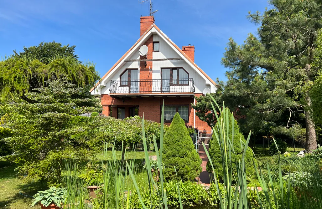 noclegi AlohaCamp Willa Garden z pięknym ogrodem i tarasem 1