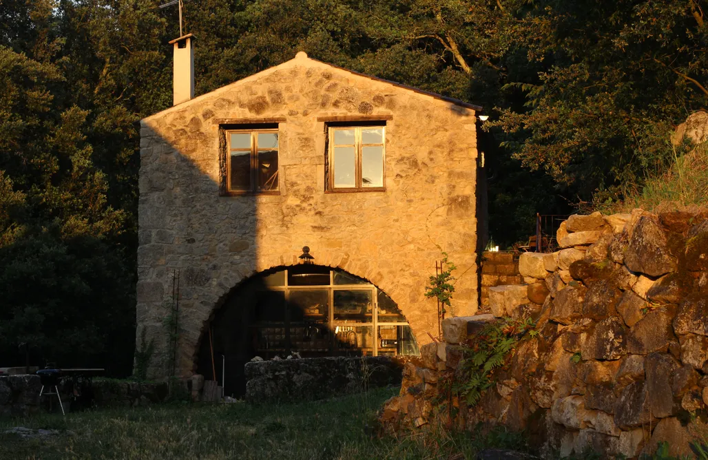 Casas Rurales con piscina en Andalucia Charming 18th-Century Barn & Wooden Pod in Nature 1