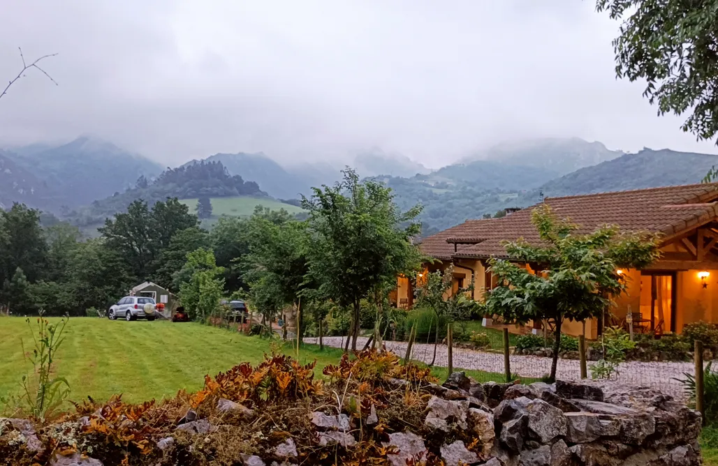 Alojamiento Arriondas EntreCastaños 1