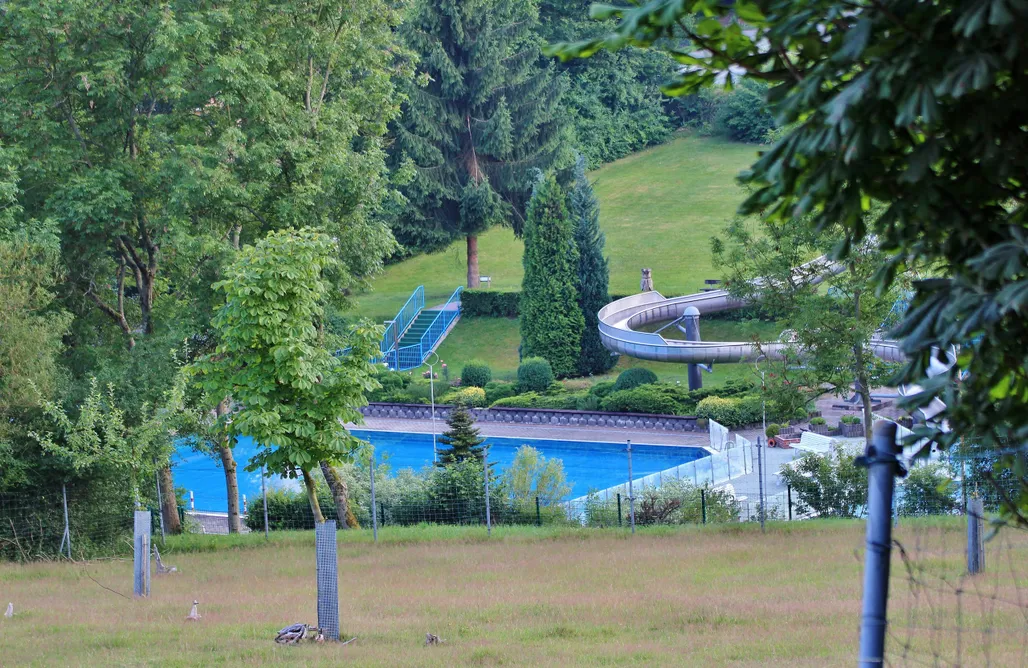 Zinipi Retreat "Eber" im Erzgebirge — Gelenau AlohaCamp