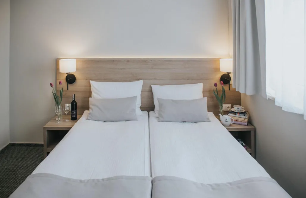 AlohaCamp POKÓJ RODZINNY 2 dorosłych + 1 dziecko (wiek min 4 lata) 4