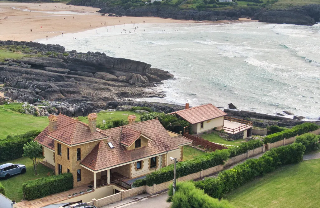 La Casona de la Playa AlohaCamp