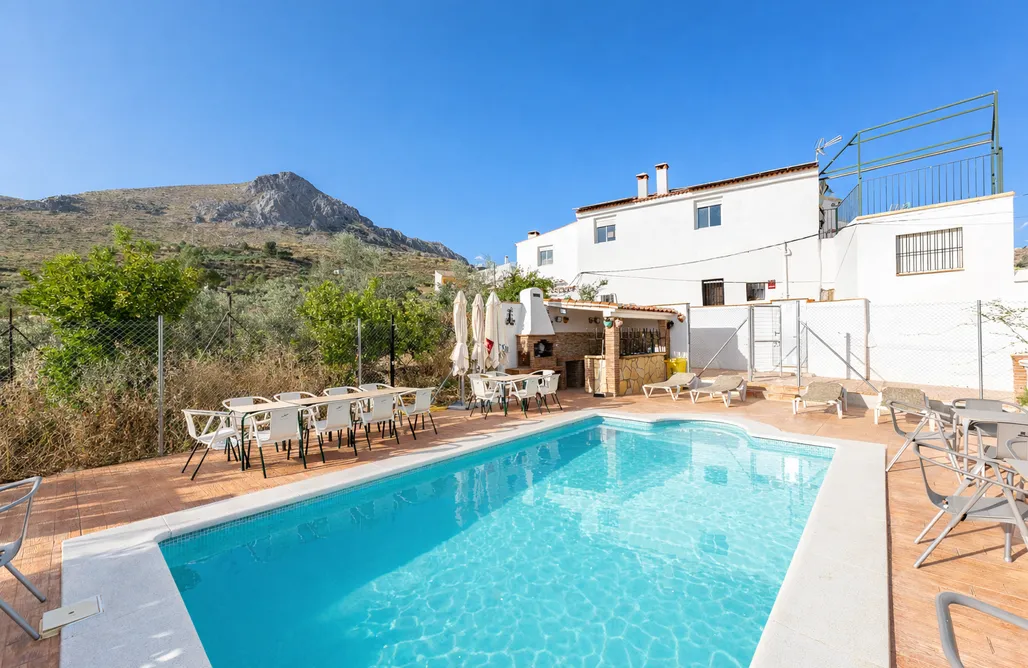 noclegi AlohaCamp MalagaSuite Alojamiento Rural Alcaucin 4