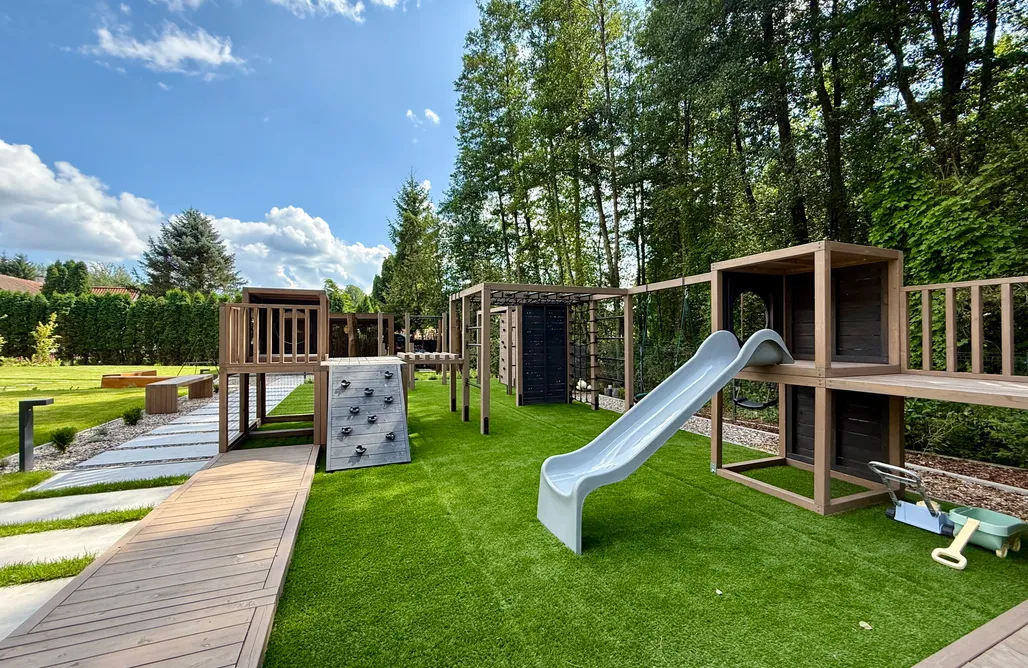 AlohaCamp ArtHouse Pelnik 1