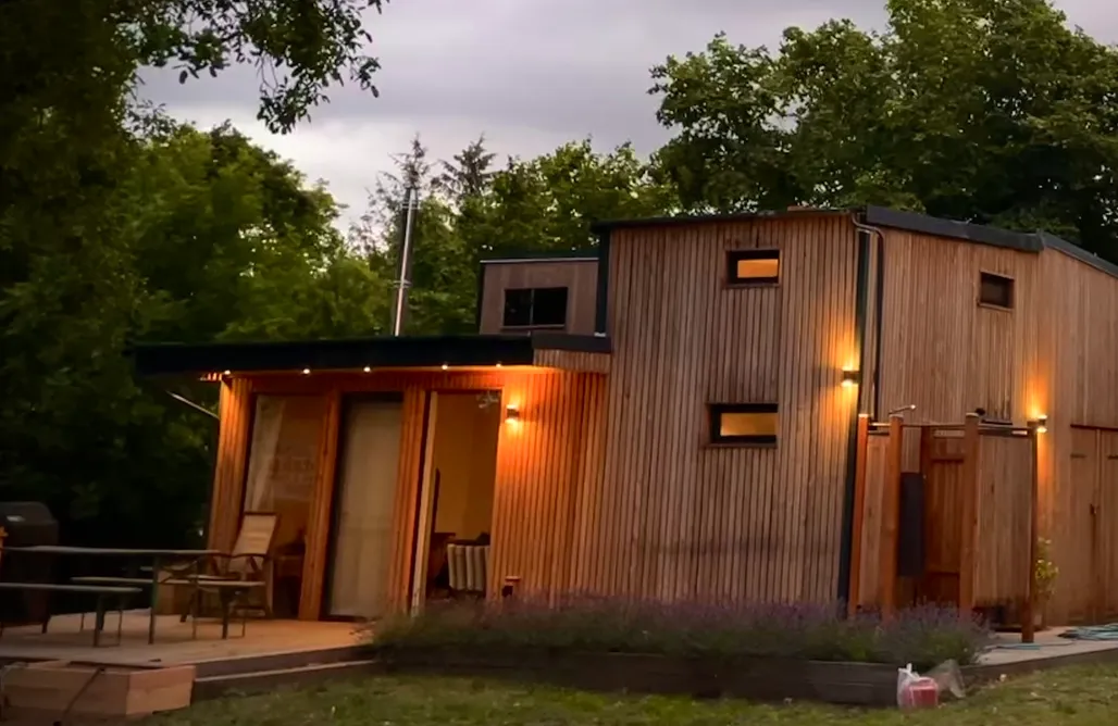 Ferienhaus am See mit privatem Seezugang Tiny House in der Elbtalaue 2