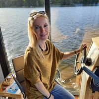Sylwia gospodarz Pływające domki na Mazurach - Houseboat Stella (5 os.) i Luna (6 os.)