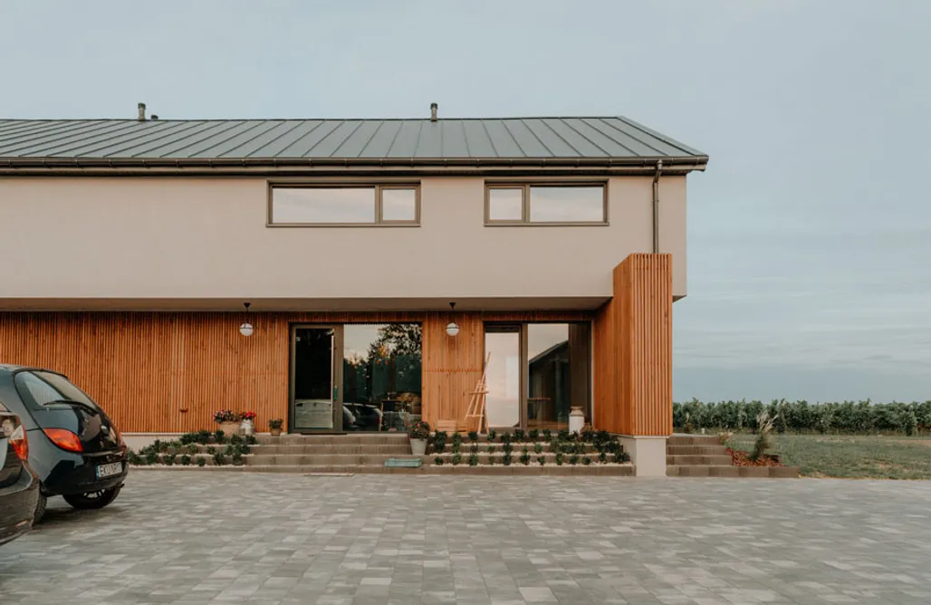 Pole Namiotowe Kaszuby Miejsce kamperowe - Winnica Witaj Słońce 1