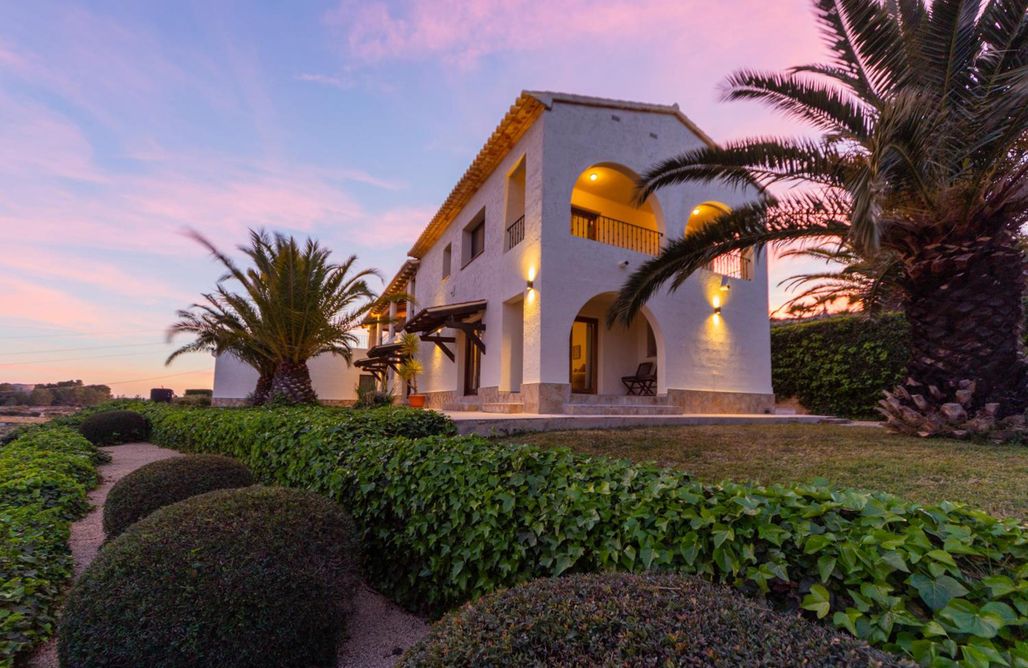 Unterkunft AlohaCamp Luxury Villa with panoramic views over Moraira 1