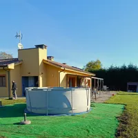 Fernando propietario My Reyna, casa con jardín y piscina para 8 personas en Lada
