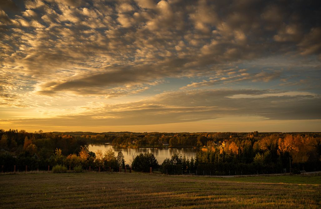 Sunset - dom zachód słońca AlohaCamp