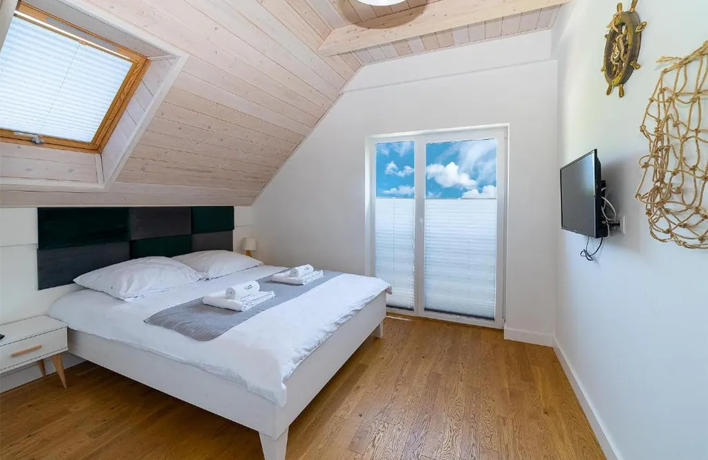 AlohaCamp Water House 3