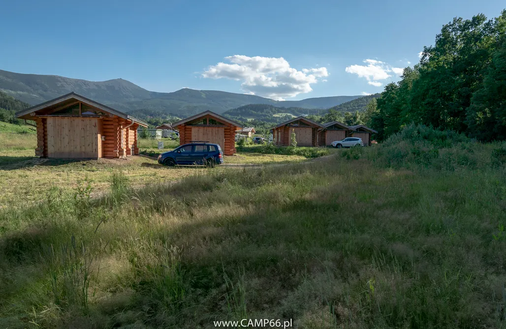 AlohaCamp Domek z bali do 4 osób 1