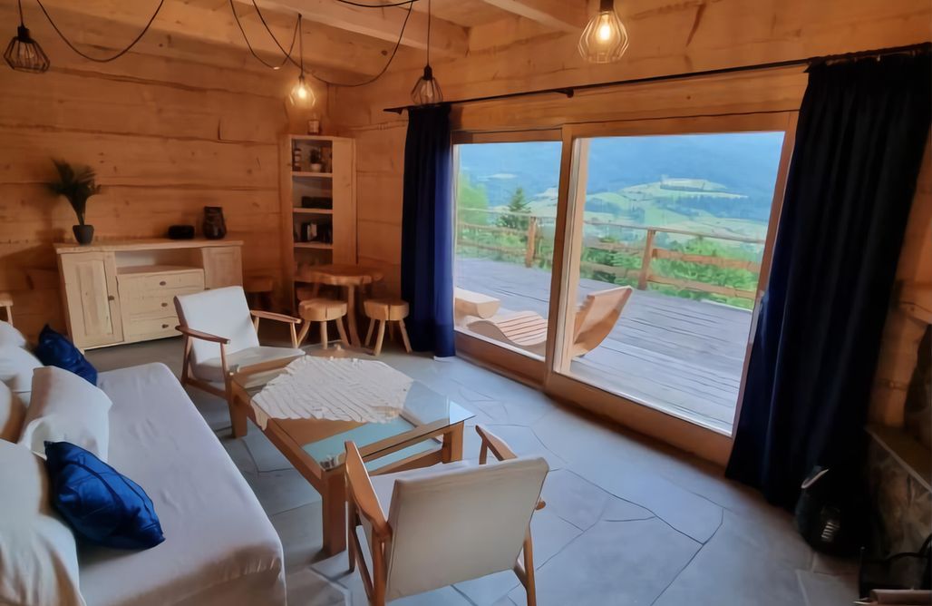 AlohaCamp Dom w drapie 4